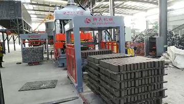 液壓磚機(jī)處理固廢、泥巴磚